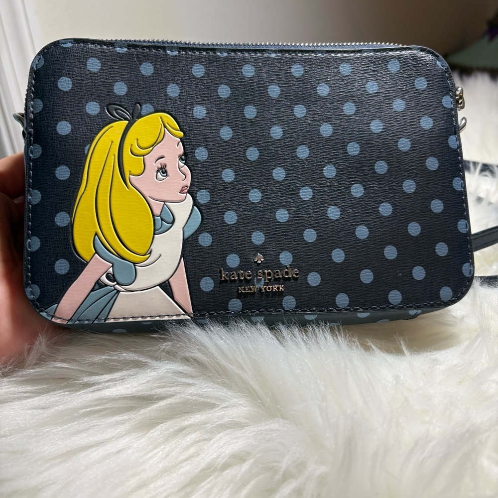 Disney x Kate Spade Alice In Wonderland On Chain Crossbody Limited Edition EUC - Picture 2 of 9